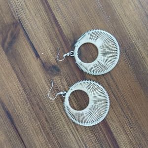 White and gold earrings